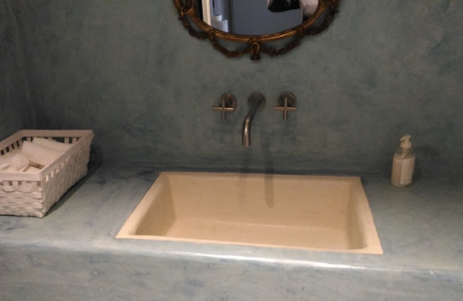 Lavandino in Tadelakt bicolor