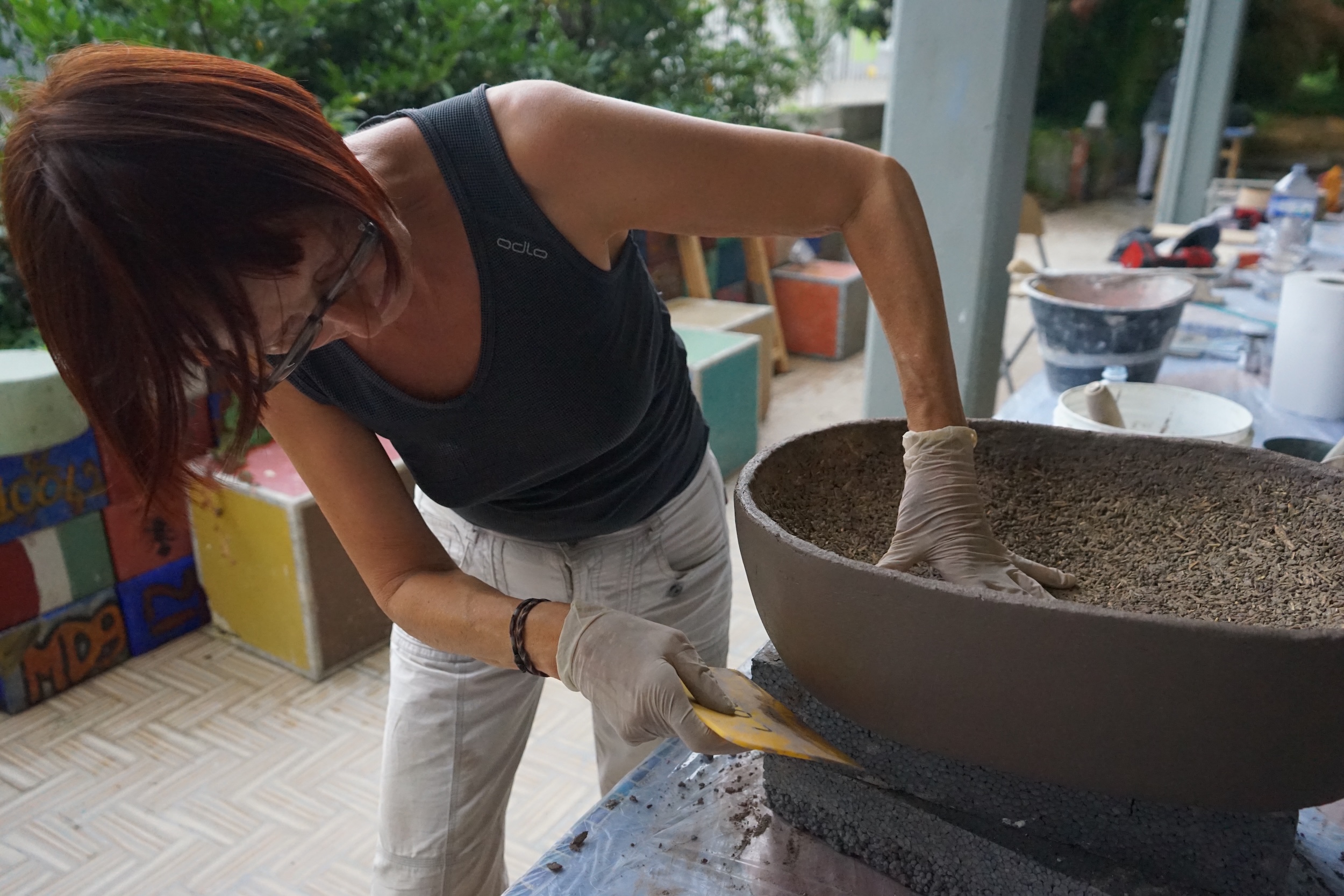 Lucidatura del rivestimento in Tadelakt