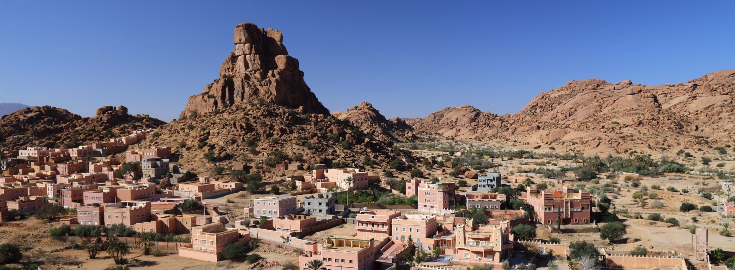 Tafraoute la città della pietra