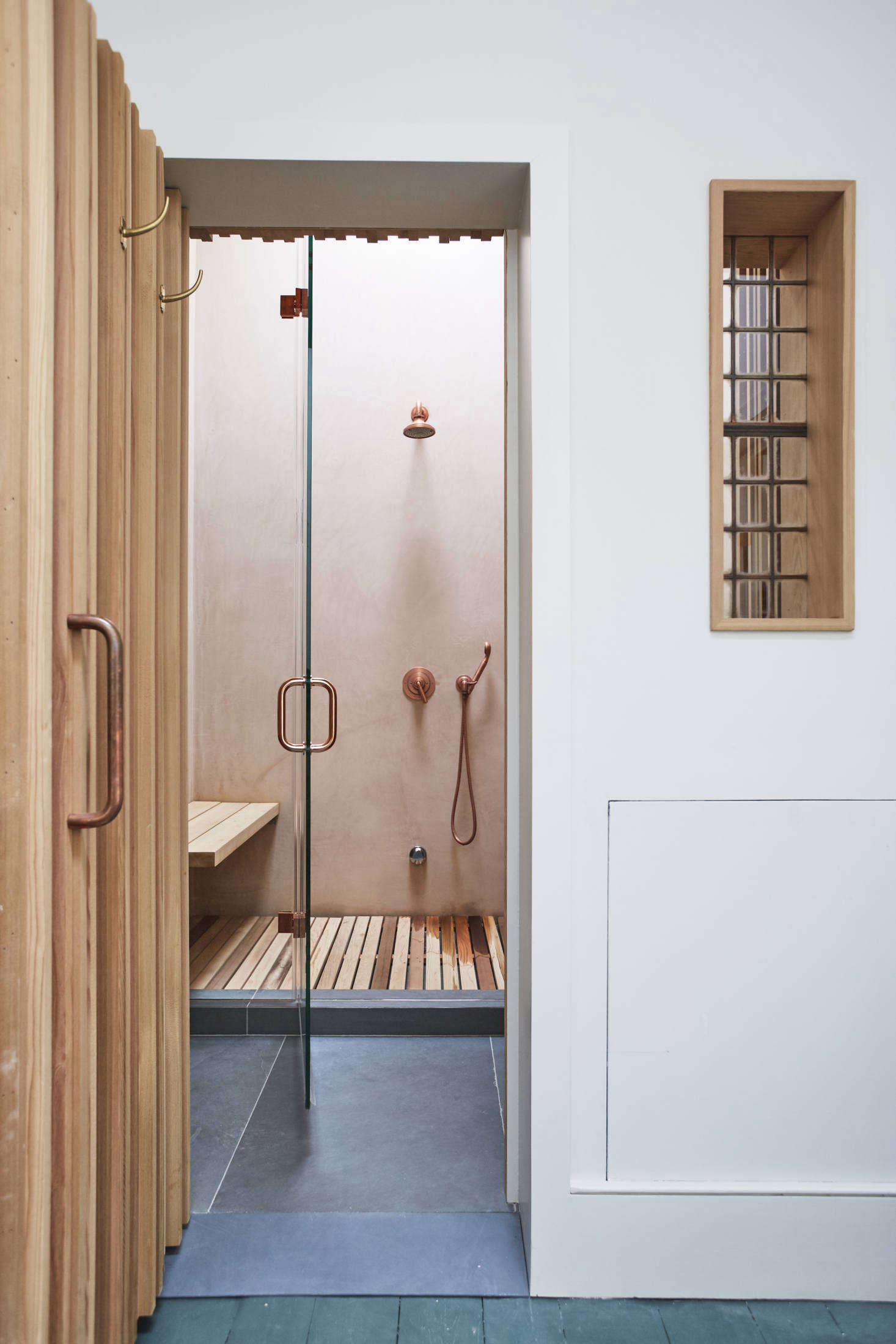 Doccia in Tadelakt rosa