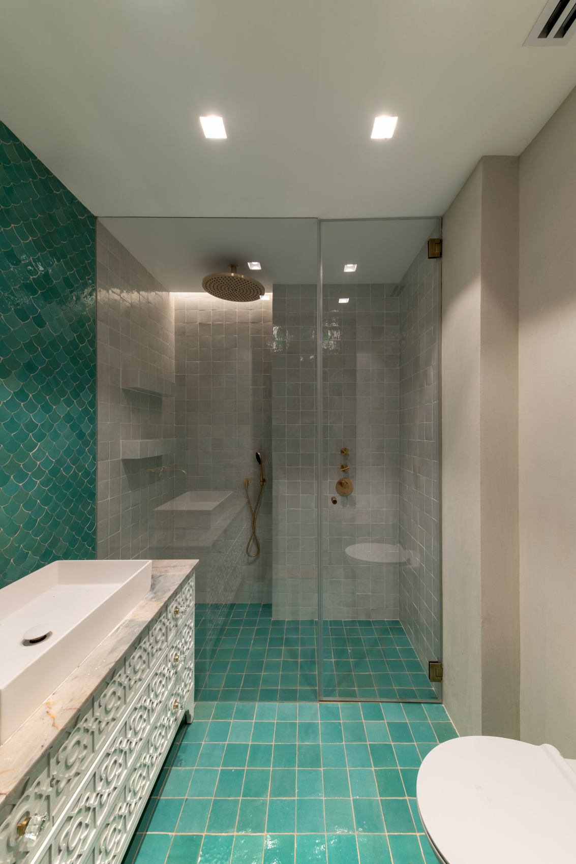 Line Apartment bagno in tadelakt naturale