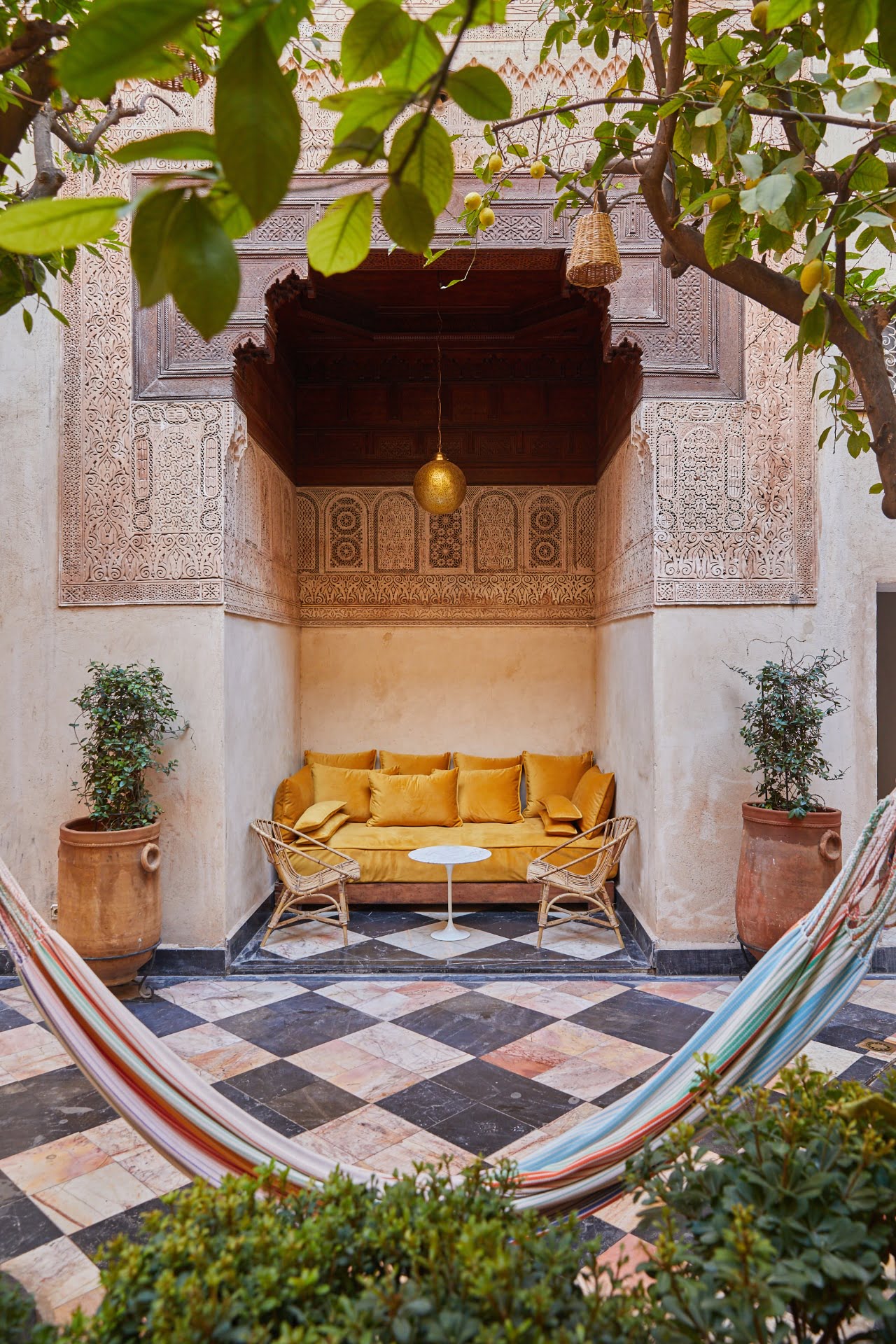 Salotto esterno in tadelakt naturale