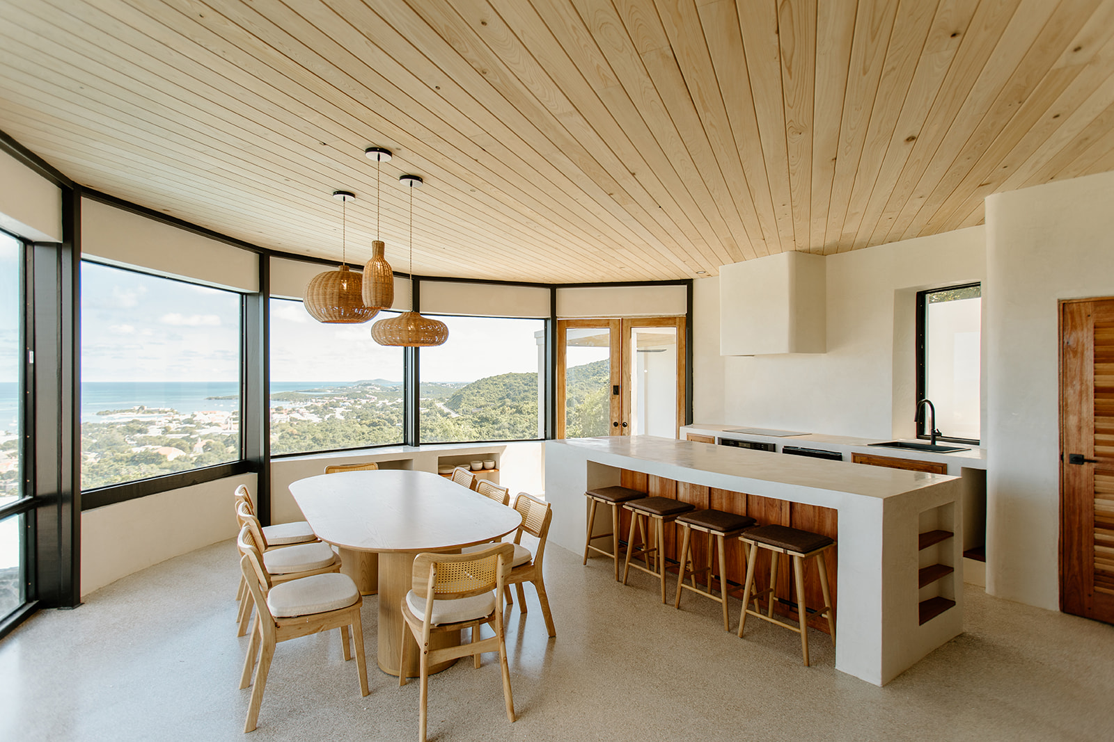 Villa Skyhawk - Vista della cucina in tadelakt